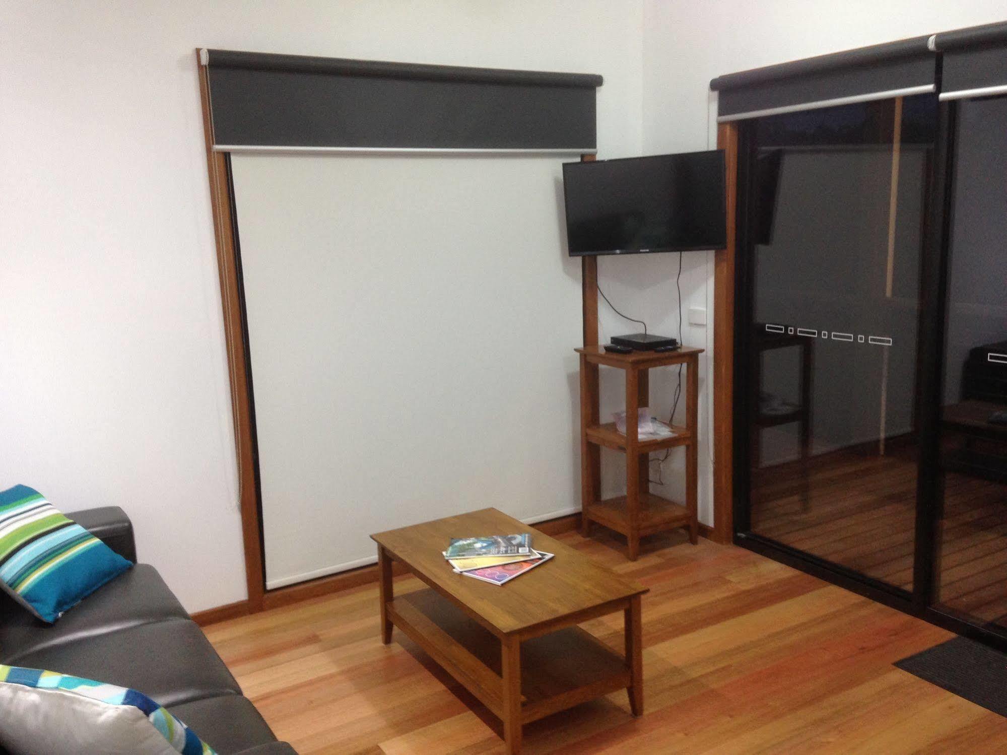 พรอม โคสท์ ฮอลิเดย์ ลอดจ์ Villa Waratah Bay ภายนอก รูปภาพ