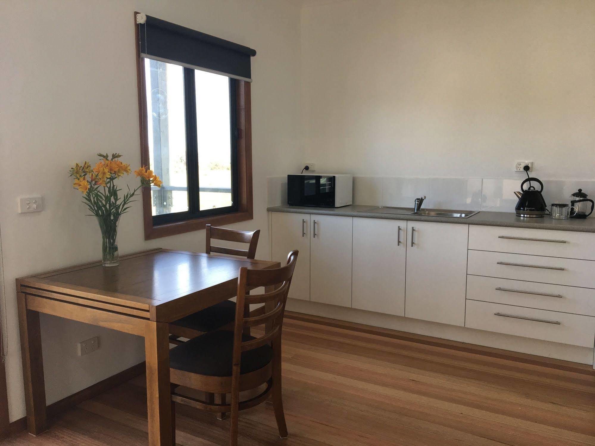 พรอม โคสท์ ฮอลิเดย์ ลอดจ์ Villa Waratah Bay ภายนอก รูปภาพ