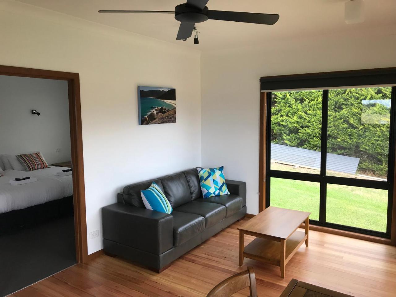 พรอม โคสท์ ฮอลิเดย์ ลอดจ์ Villa Waratah Bay ภายนอก รูปภาพ